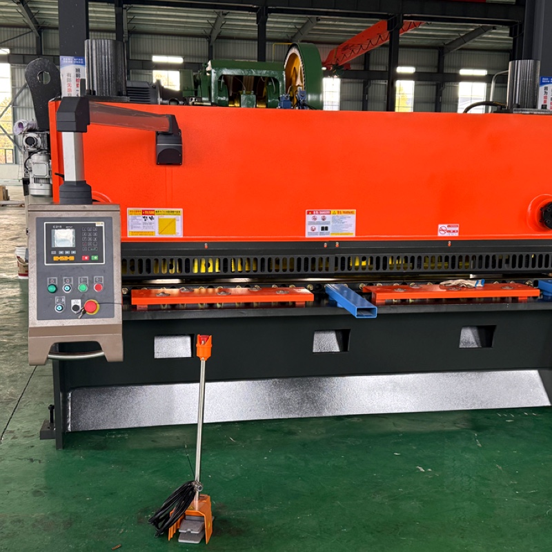 Hydraulic shearing machine - Image 2