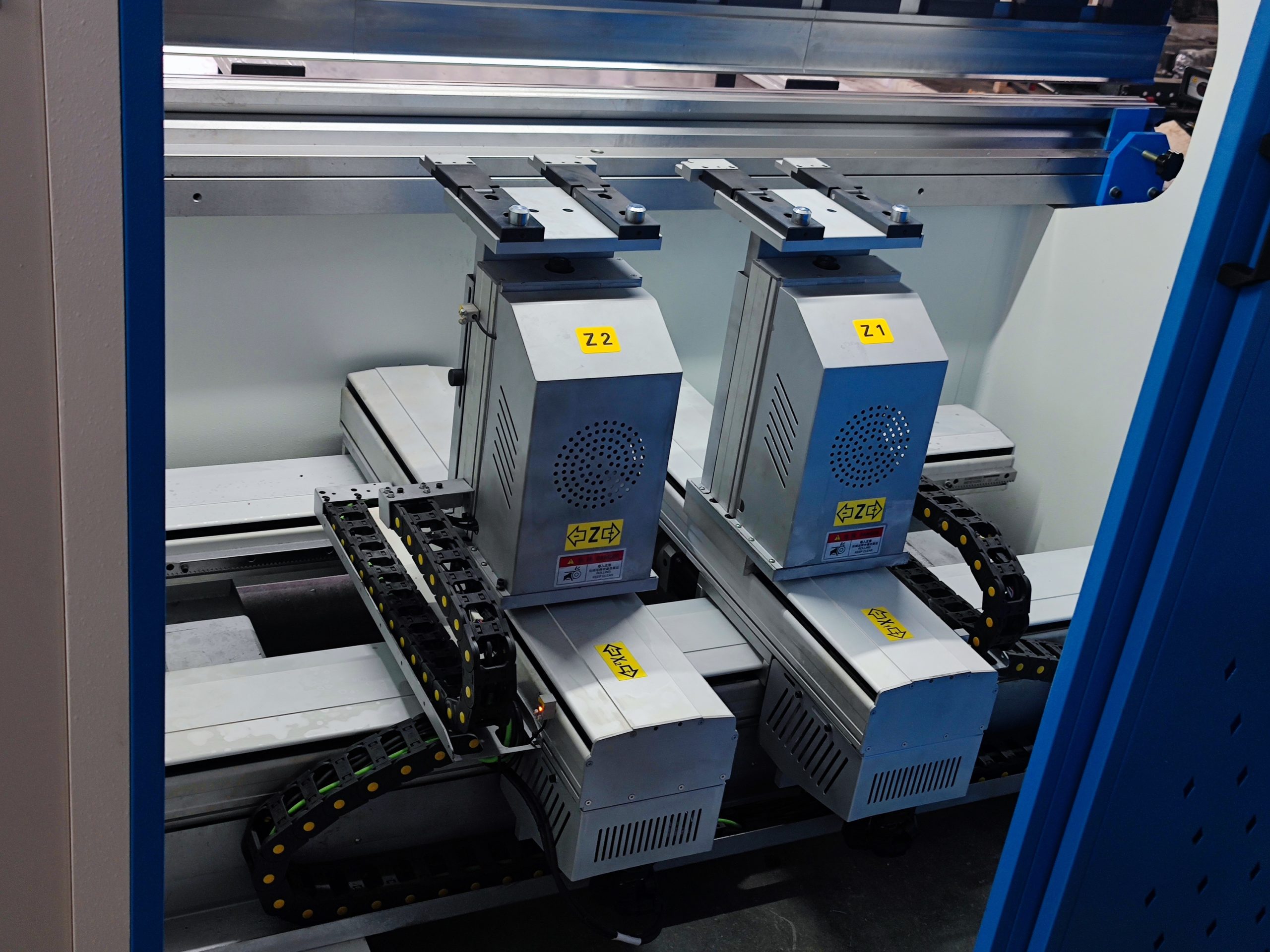 100T 2500MM DA66T 8+1 Axis Hydraulic Press Brake - Image 4