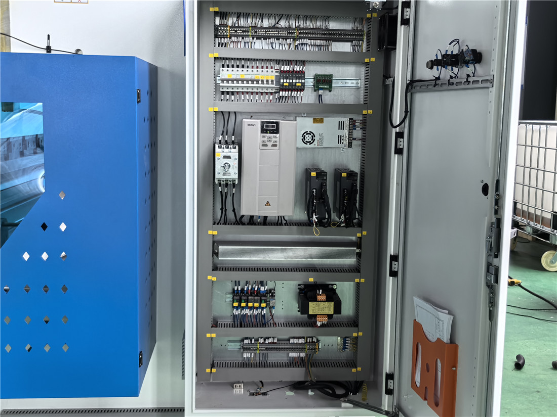 200T/3200 ESA Cnc Press Brake and Bending Machine for Sheet Metal with Factory Sales - Image 4