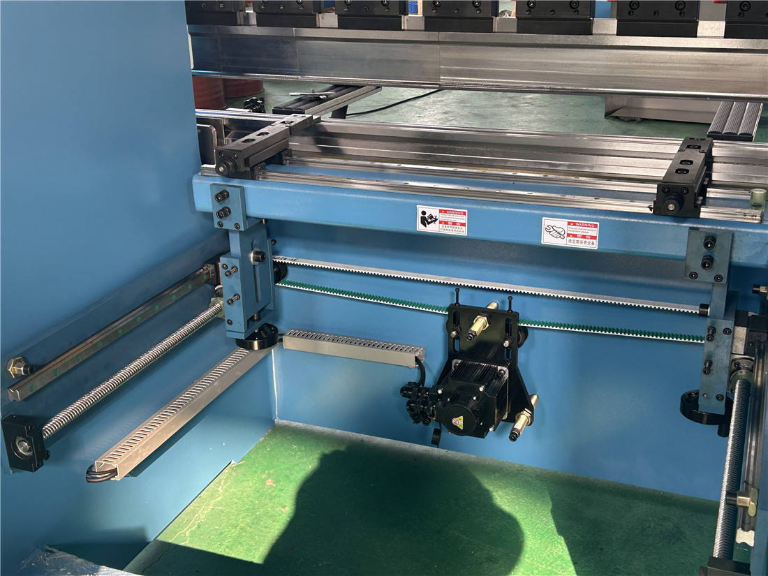 Stainless Steel Cookware Bending Machine Torsion Bar Fully Automatic 1600mm Working Table for Kitchen Sink Making - Image 4